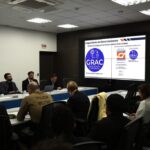 Rio do Campo entrega kits de uniformes para todos os alunos da Rede Municipal de Ensino