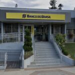 Veículo da Prefeitura de Agrolândia pega fogo em frente a unidade de saúde