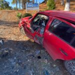 Caminhonete sai da pista e derruba poste na SC-114, em Pouso Redondo