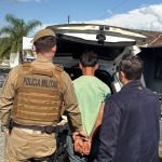 Poste cai sobre residência durante temporal e família fica desabrigada em Agrolândia