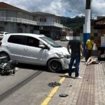 Colisão entre dois carros deixa três pessoas feridas na BR-470, em Ibirama