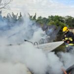 Motorista fica desorientado após carro capotar às margens da BR-280, em Canoinhas