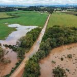 Rio Canoinhas baixa, mas 17 pessoas seguem abrigadas em Canoinhas