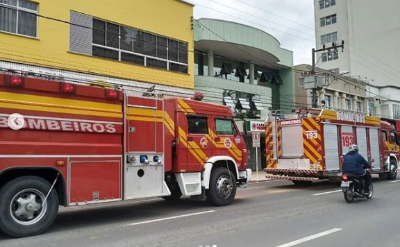 Homem tenta combater incêndio e acaba ferido, em Rio do Sul