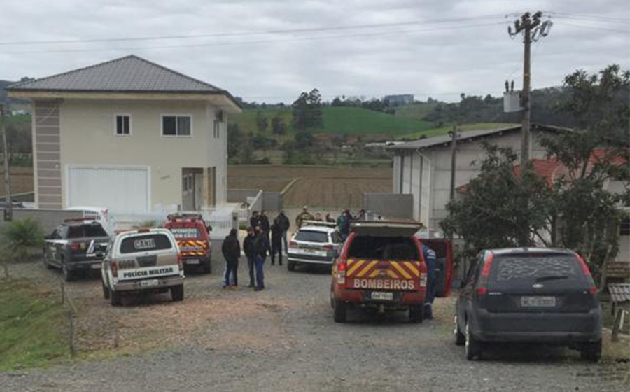 Polícia Civil faz reconstituição após depoimentos sobre mulher desaparecida em Agronômica