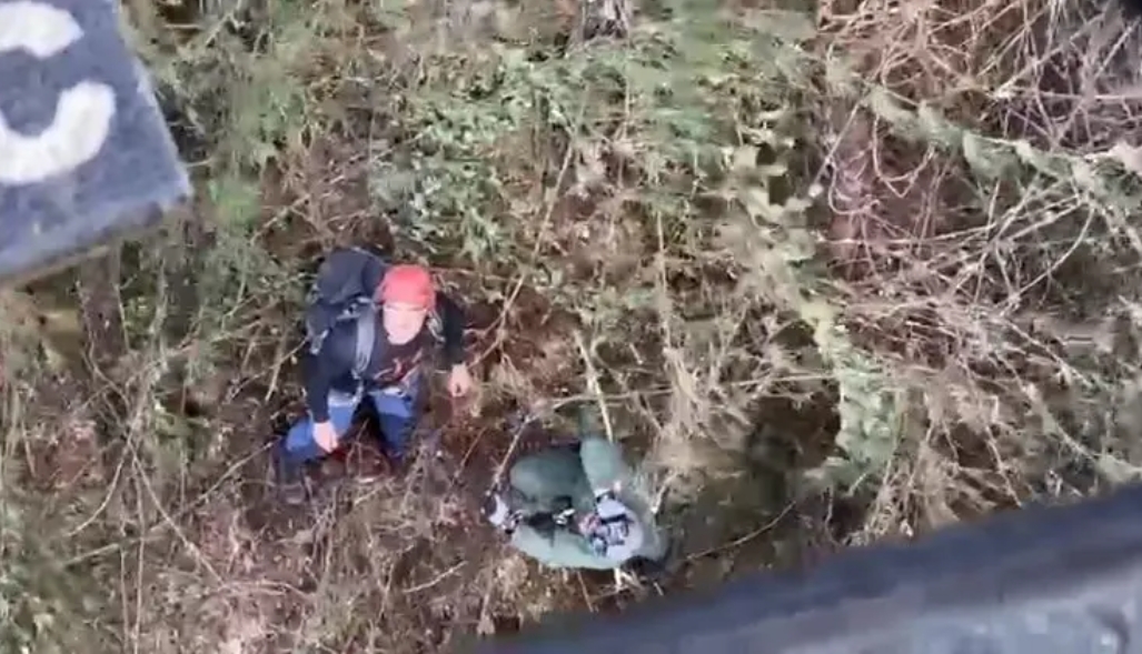 Alpinista morre e outro fica preso em cânion após deslizamento de pedra na Serra de SC