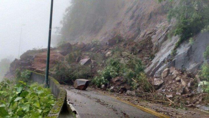 ATENÇÃO: Defesa Civil emite alerta para desastres em Santa Catarina por conta da chuva