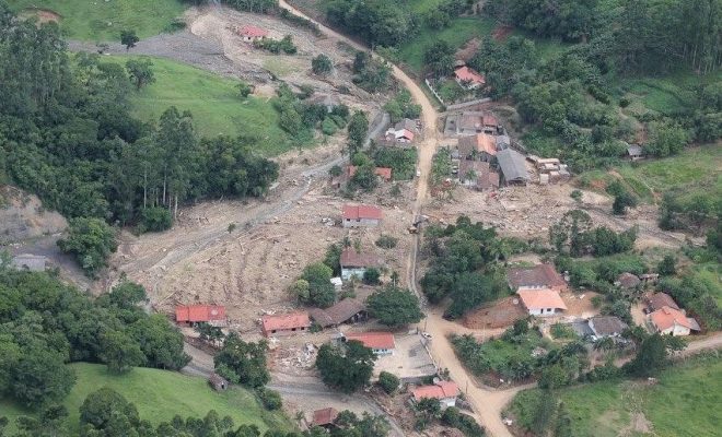 SC decreta emergência e calamidade pública no Alto Vale do Itajaí