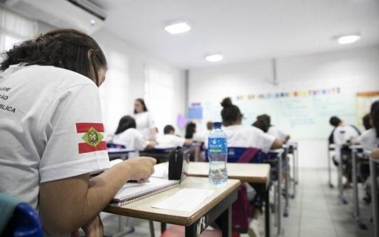 Escolas do Alto Vale estão entre as piores de Santa Catarina