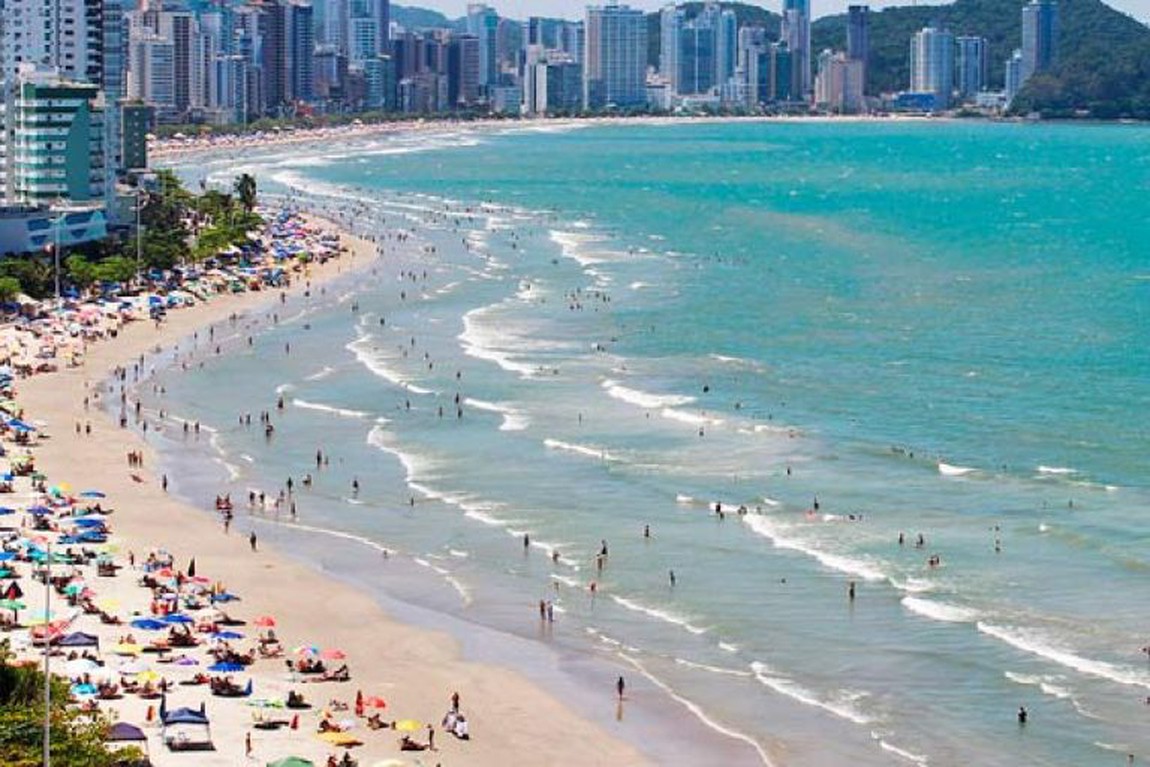 Secretaria de Estado da Saúde estuda liberação das praias com restrições em Santa Catarina