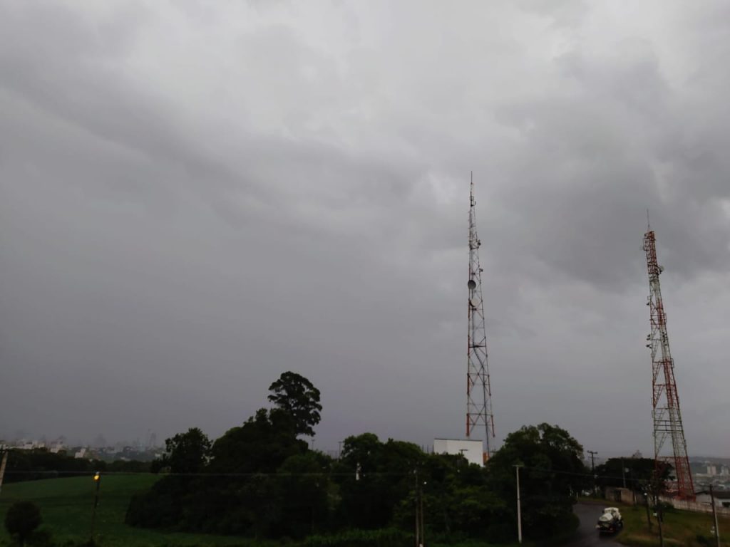 Epagri Ciram alerta para risco de temporal isolado em Santa Catarina