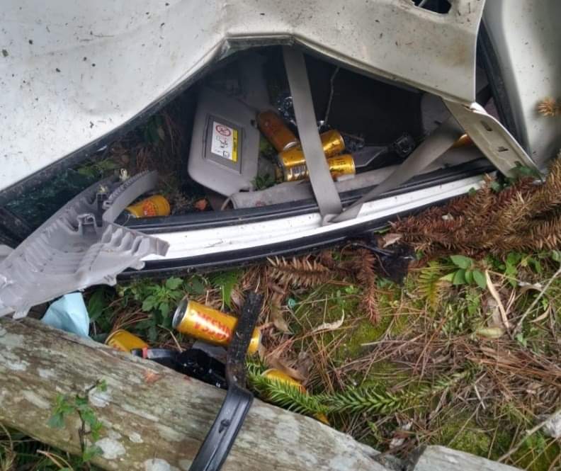 Polícia acha várias latas de cerveja em carro envolvido em acidente com morte no Alto Vale