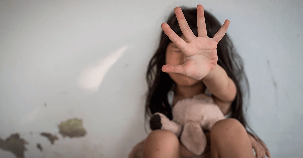 Homem é condenado a mais de 33 anos de prisão por estupro da filha de 6 anos
