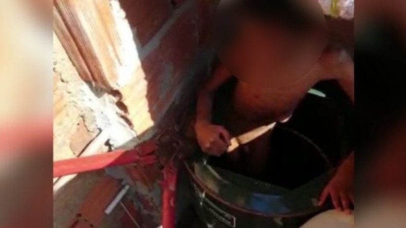 Polícia resgata menino de 11 anos preso e amarrado em barril