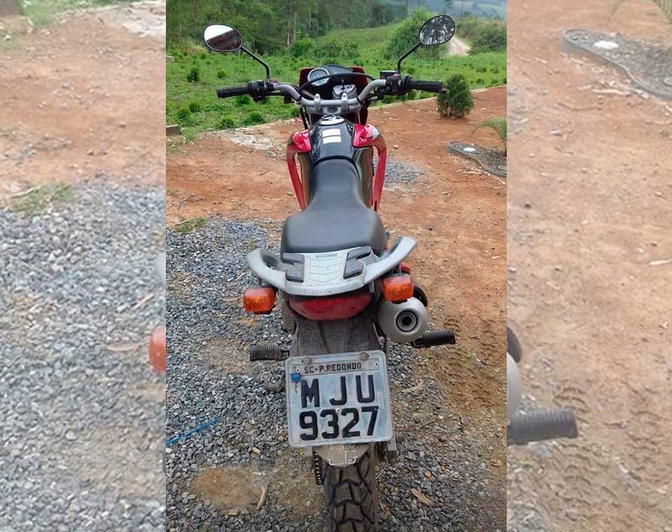 Motocicleta é furtada em Pouso Redondo