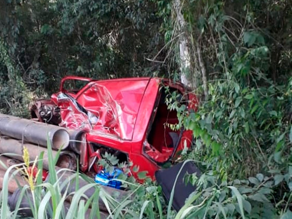 Duas pessoas morrem em grave acidente em Santa Catarina