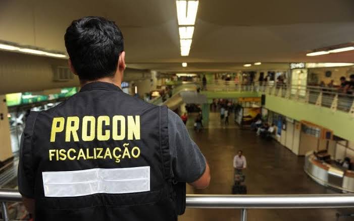 Estabelecimentos são notificados por venda de produtos vencidos em Rio do Sul