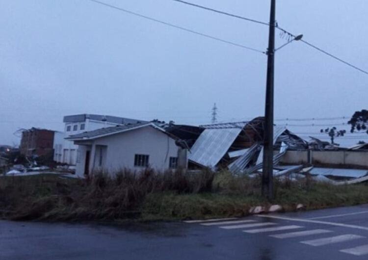 Tornado é registrado em Santa Catarina