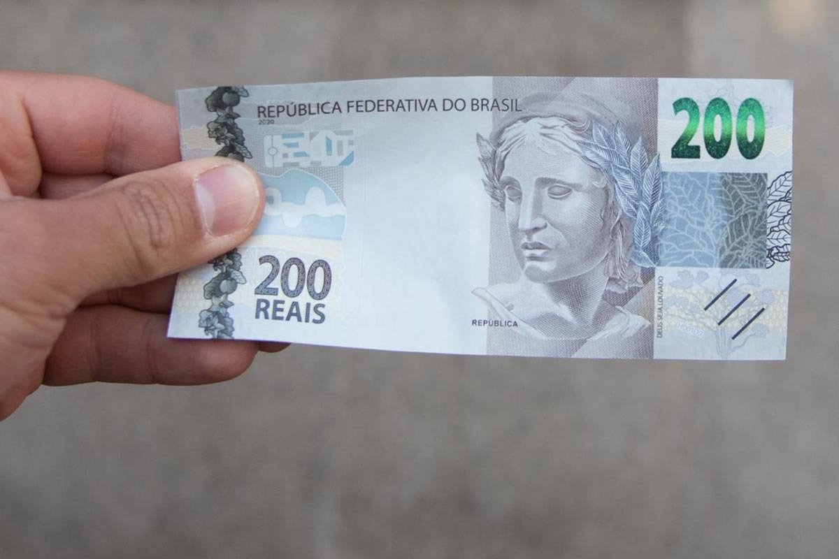 Comerciantes fazem alerta para circulação de dinheiro falso em Taió