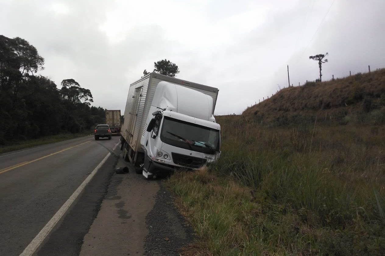 Caminhão com placas de Taió se envolve em acidente com morte na BR-470