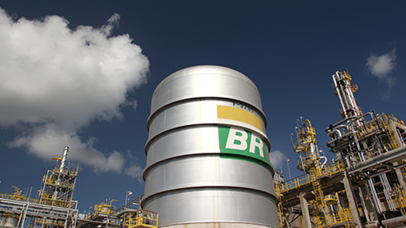 Petrobras reduz preço do gás natural vendido a distribuidoras a partir desta segunda-feira