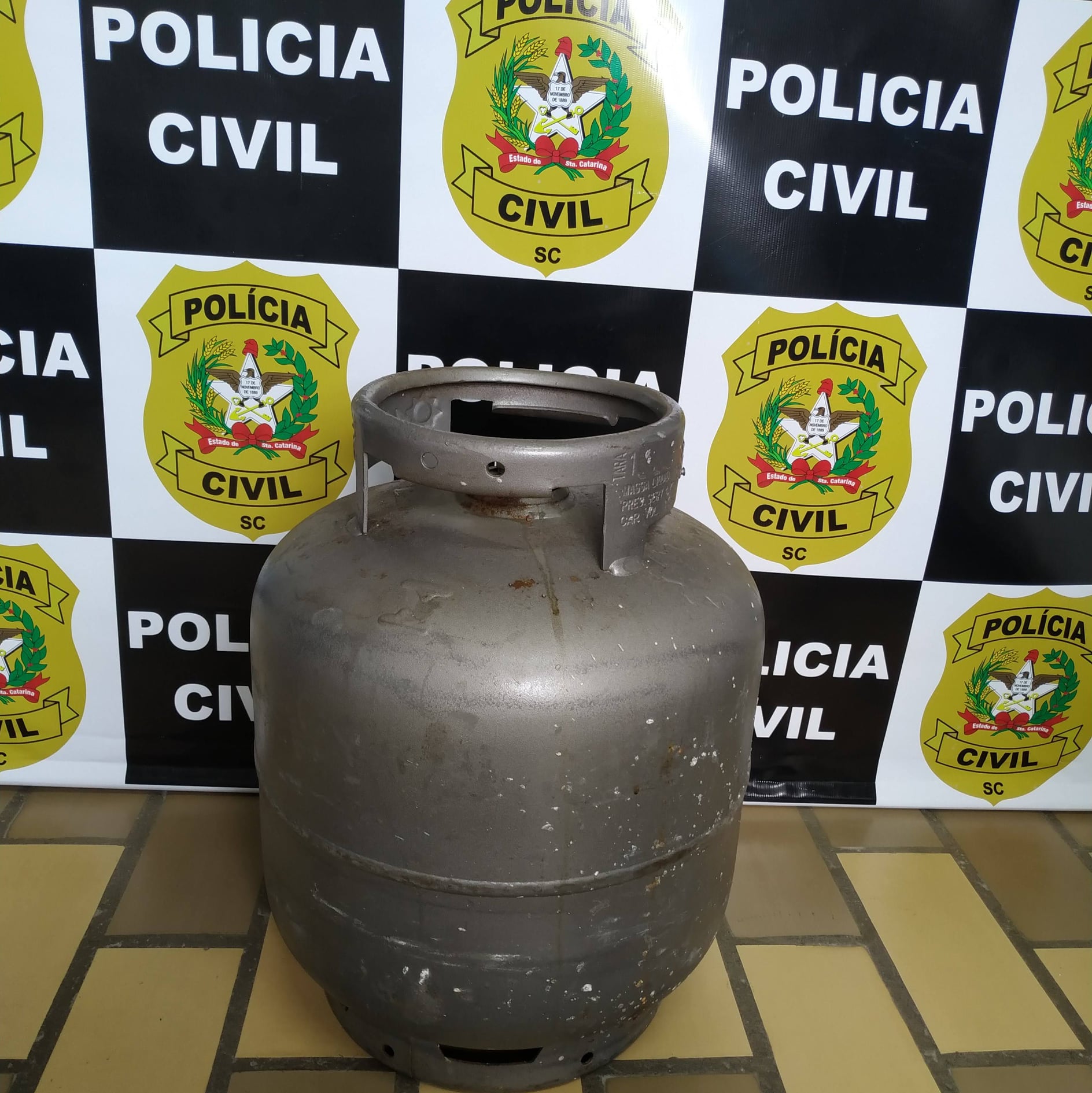 Polícia Civil recupera botijão de gás furtado, em Pouso Redondo