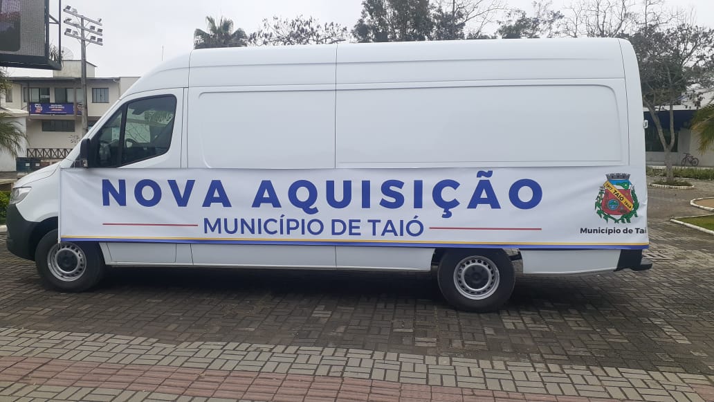 Prefeitura de Taió adquire veículo para transporte de produtos para a merenda escolar