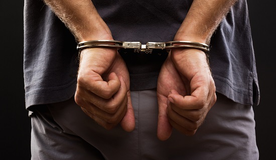 Homem com mandado de prisão em aberto, por pensão alimentícia é preso na BR-470, no Alto Vale