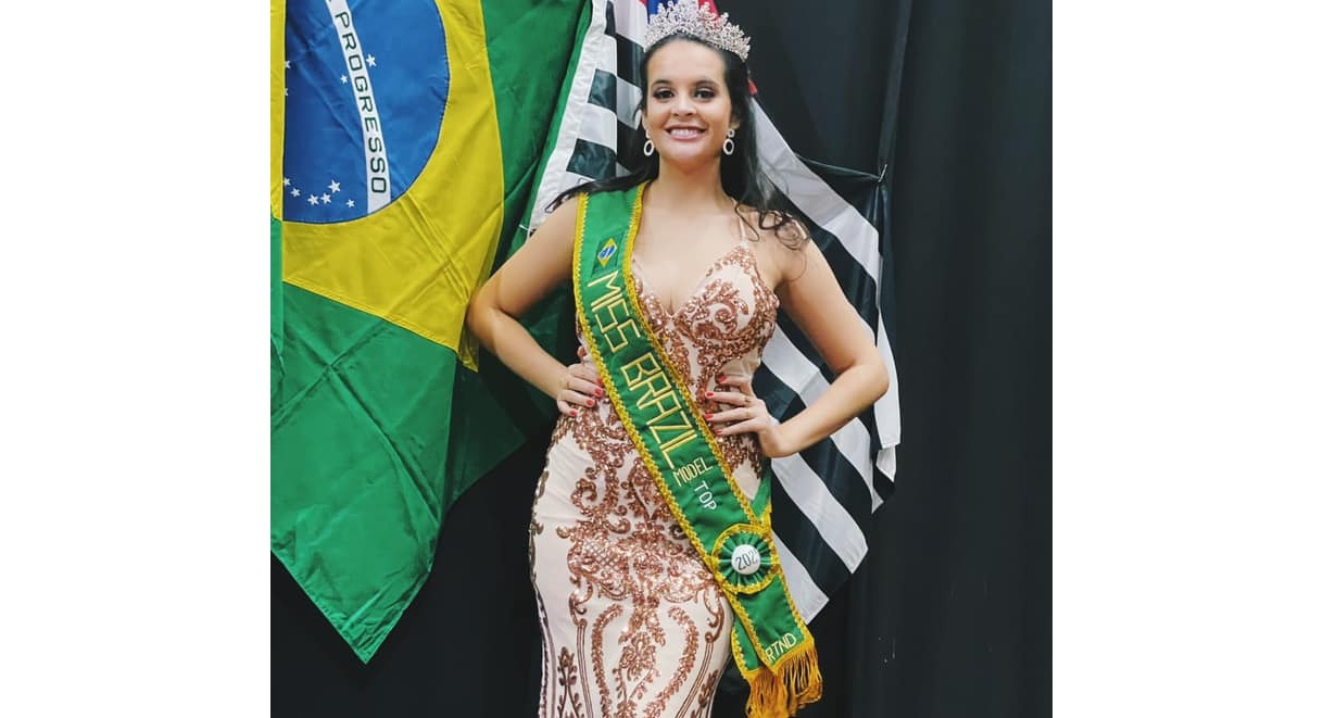Jovem de Santa Terezinha leva a coroa de Miss Brasil Top model 2021