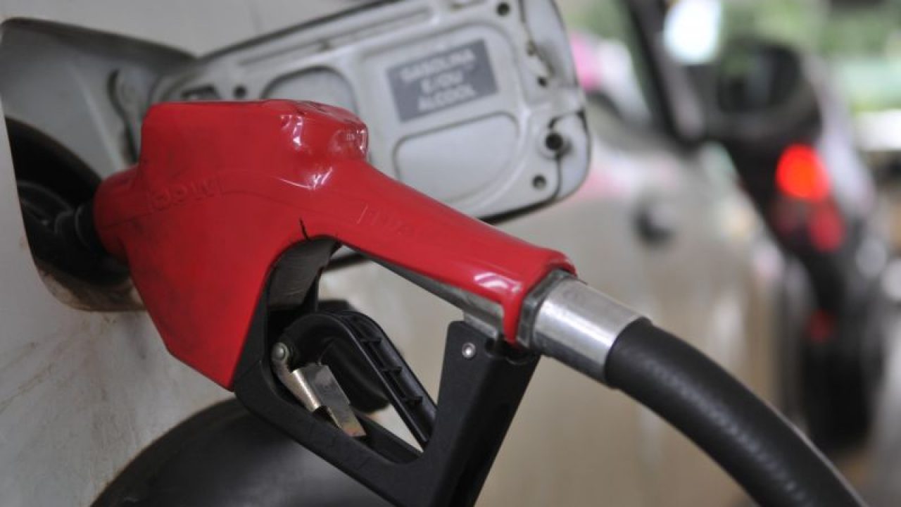 Distribuidoras alertam para risco de faltar gasolina e diesel nos postos