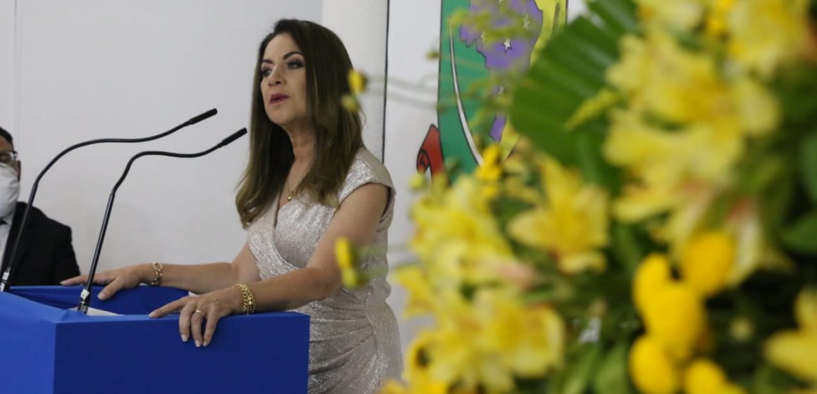 Pela primeira vez na história, uma mulher assume a prefeitura municipal de Rio do Sul