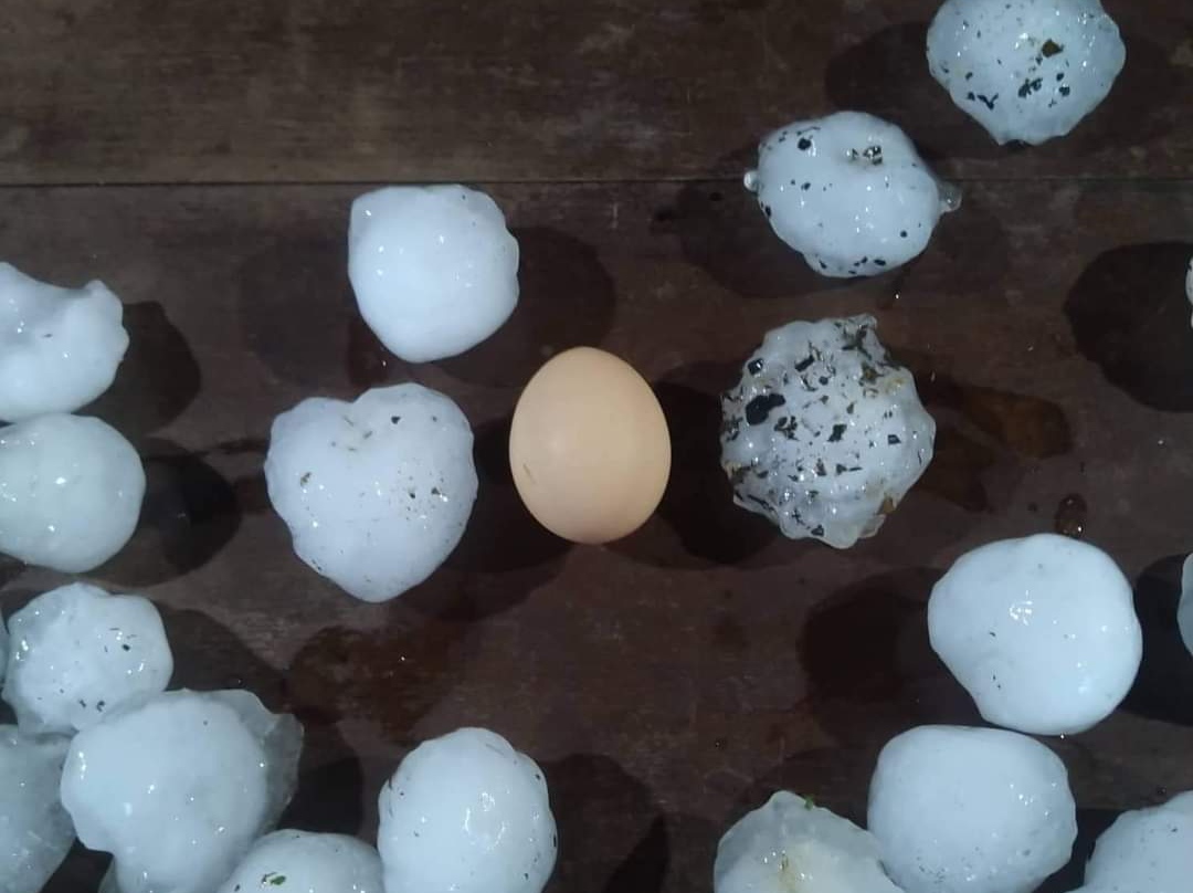 Granizo do tamanho de um ovo é registrado em município do Alto Vale