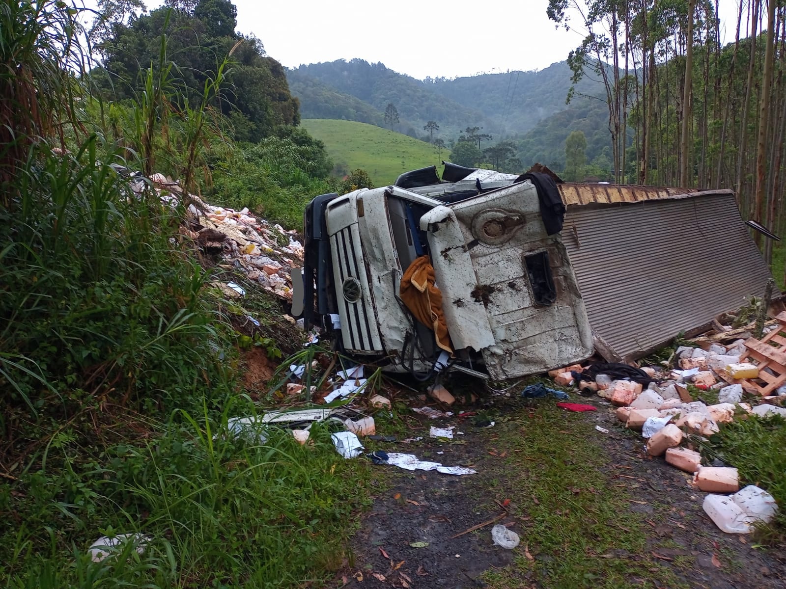 Motorista morre após grave acidente na Serra da Santa, em Pouso Redondo