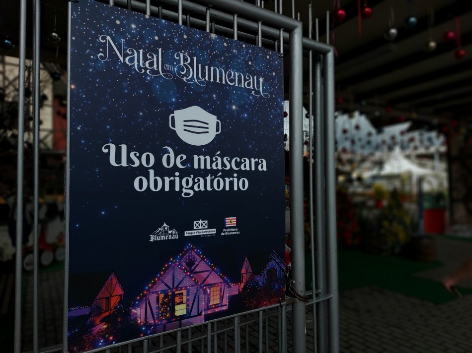 Parque Vila Germânica reforça orientação sobre a obrigatoriedade do uso de máscaras no Natal em Blumenau