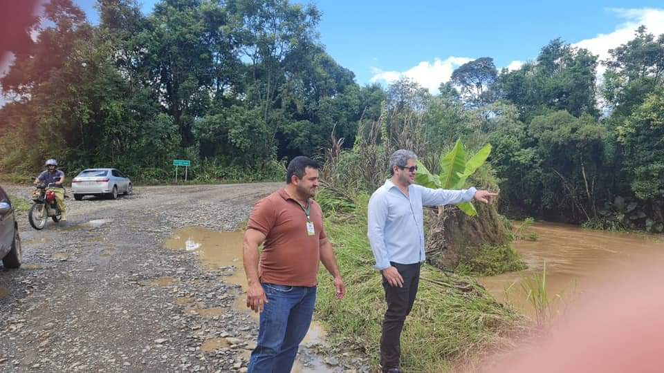 Prefeito e Secretário visitam localidades de Santa Terezinha que foram atingidas pelas fortes chuva