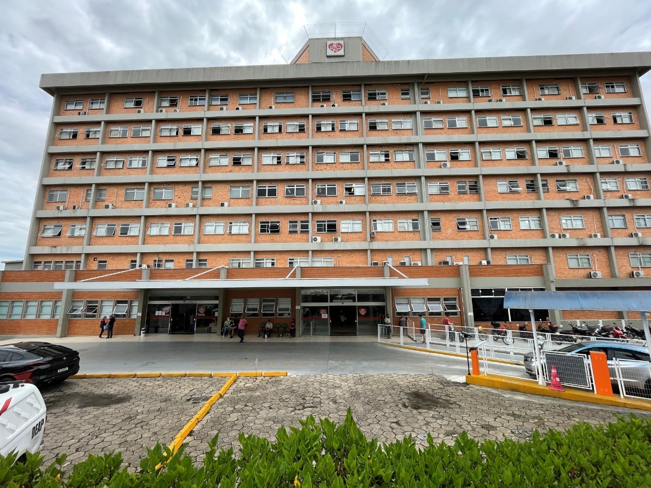 Hospital Regional Alto Vale suspende visitas