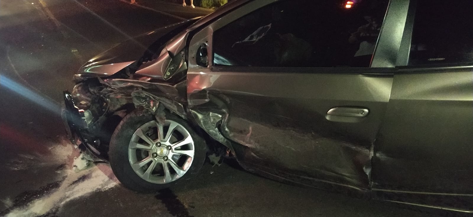 Carro de Pouso Redondo se envolve em acidente na BR-470, no Alto Vale; fotos