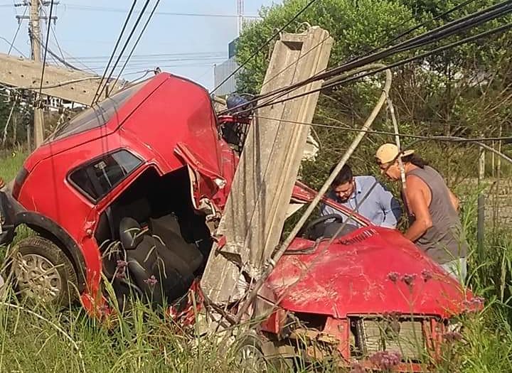 Mulher morre após colidir veículo em poste na Serra Catarinense