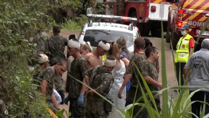 Morre 3ª vítima de acidente com caminhão do exército em Blumenau