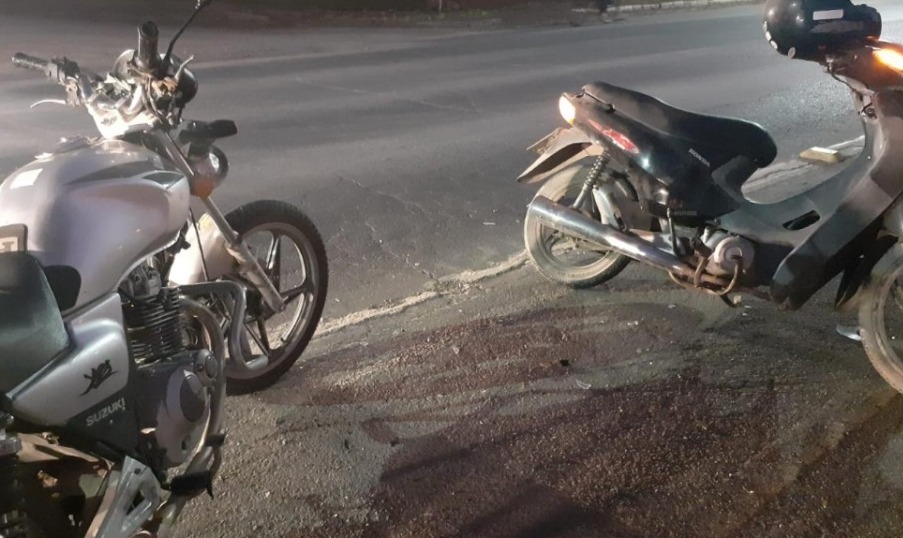 Colisão entre duas motocicletas deixa homem ferido no Alto Vale