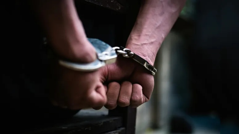 Polícia Militar prende homem com mandado de prisão em aberto, no Alto Vale