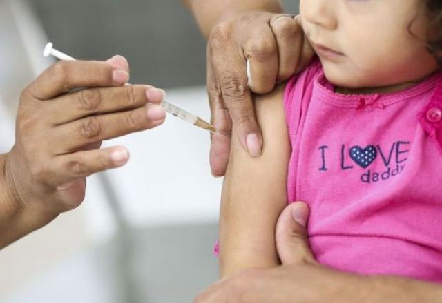 Campanha de vacinação contra poliomielite e multivacinação é prorrogada em SC
