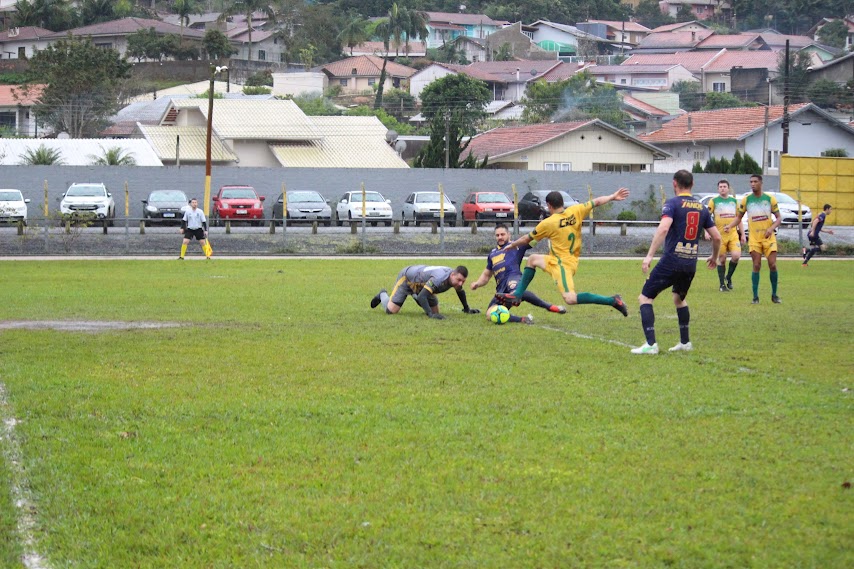 Santo Antônio vence na estreia da Liga Riosulense