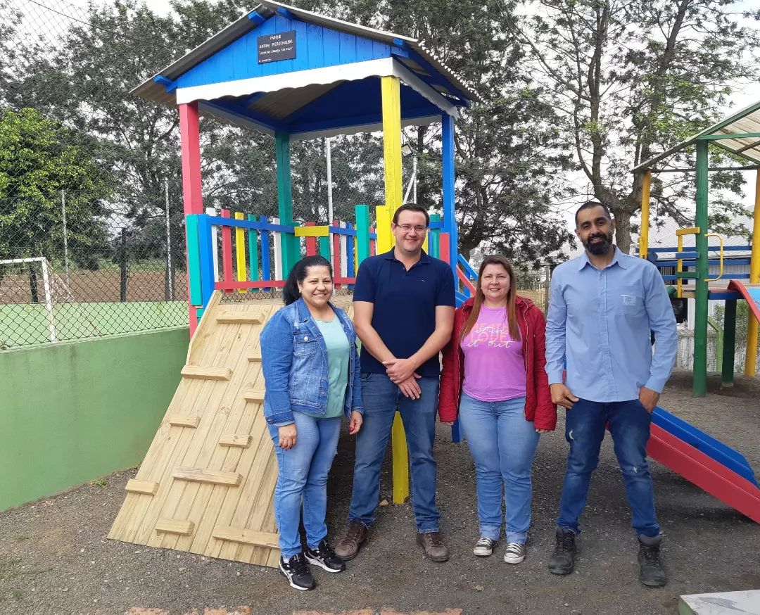 Novo parque infantil é inaugurado em Pouso Redondo