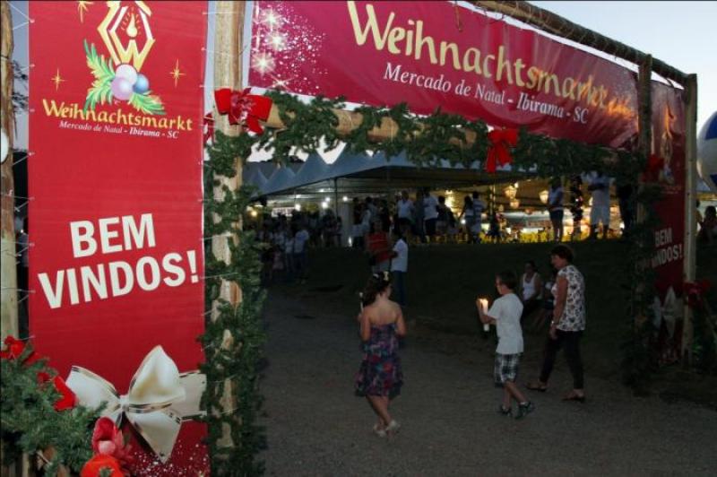 Primeira reunião sobre o desfile de Lanternas e Alegorias do Weihnachtsmarkt: Mercado de Natal 2022, será realizada em Ibirama