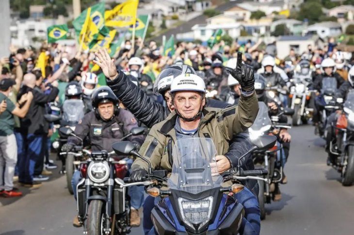 Motocarreata de Bolsonaro em Santa Catarina é confirmada
