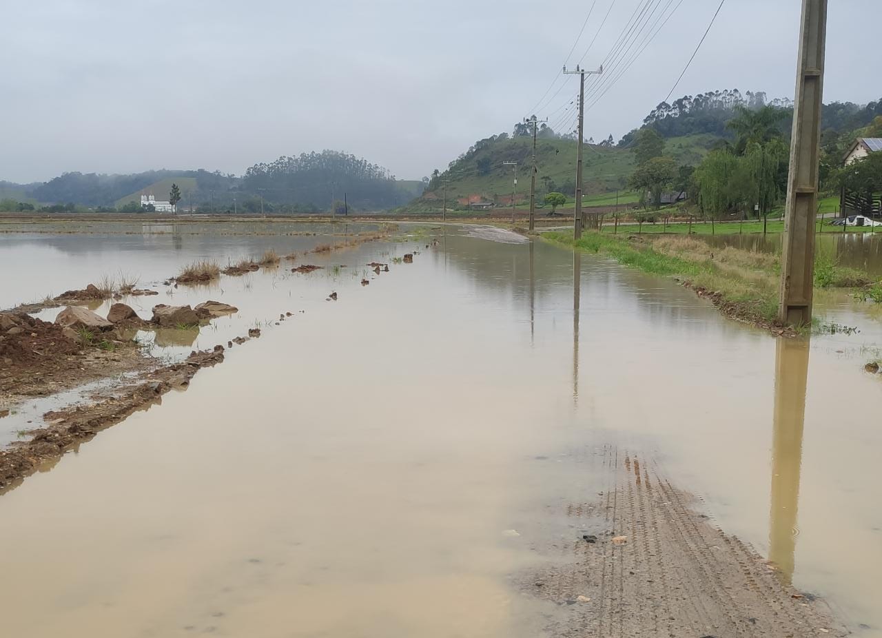 Mirim Doce registra maior volume de chuva em 72h e região apresenta transtornos