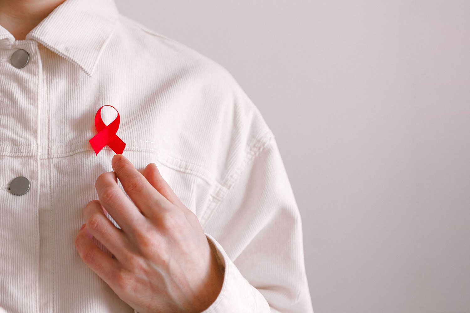 Dezembro Vermelho lembra o Dia Mundial de Combate ao HIV/Aids