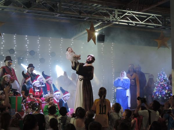REPORTAGEM: 2º Natal Encantado emociona público em Rio do Campo