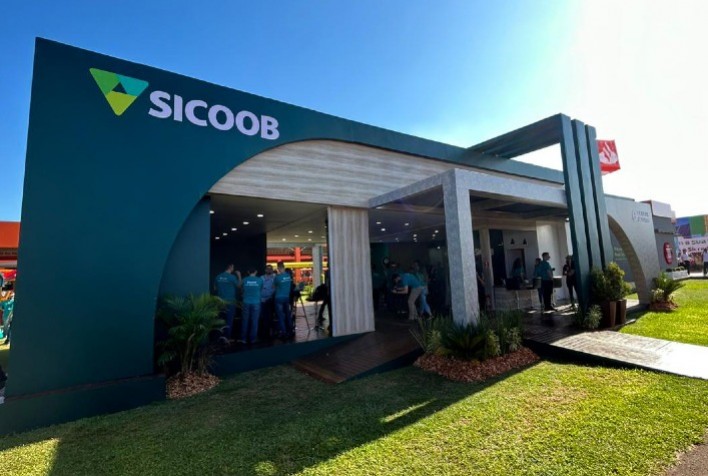 Sicoob libera mais de R$ 21 bilhões em sete meses de safra e amplia participação no mercado